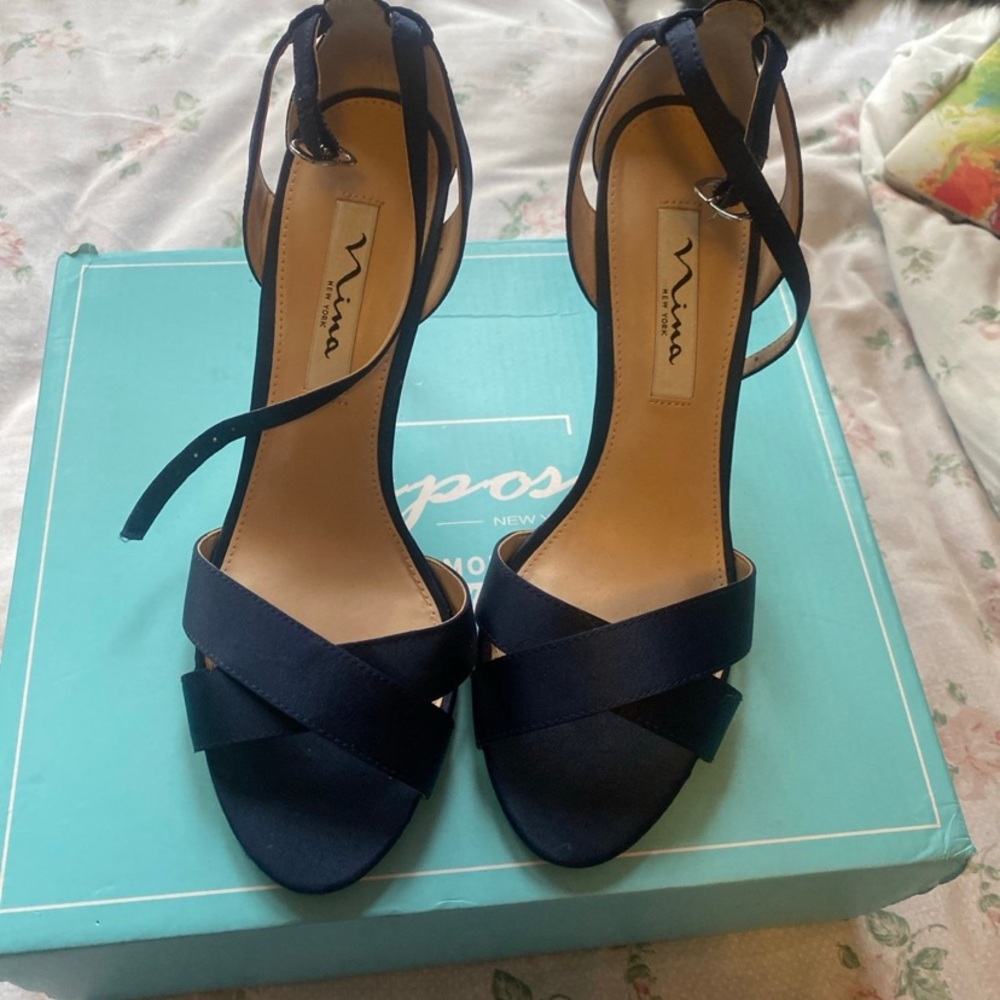 Vince Camuto Women's Navy Heels
